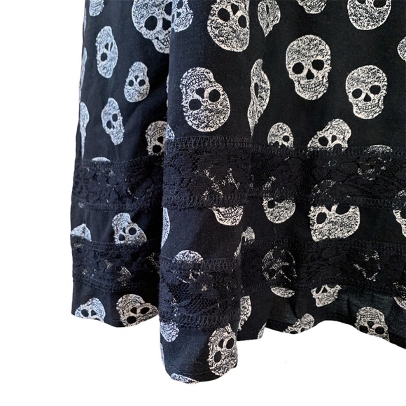 Hot Topic Dress with Skulls and Lace - Picture 9 of 11